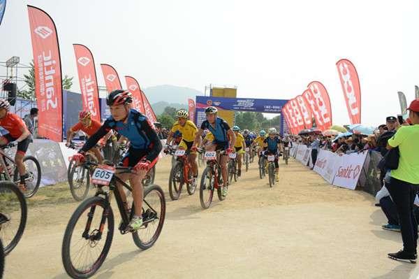 “2017中国山地自行车公开赛”湖北·蕲春站