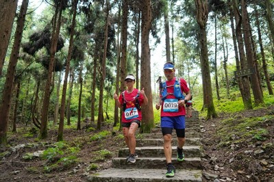 “蚩尤九黎城”杯2019年海峡两岸暨港澳地区户外挑战赛 --彭水站盛大举行