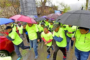 本溪明山区举办首届户外登山比赛