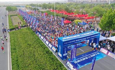 天津静海半程马拉松 在团泊湖畔发现奔跑的力量